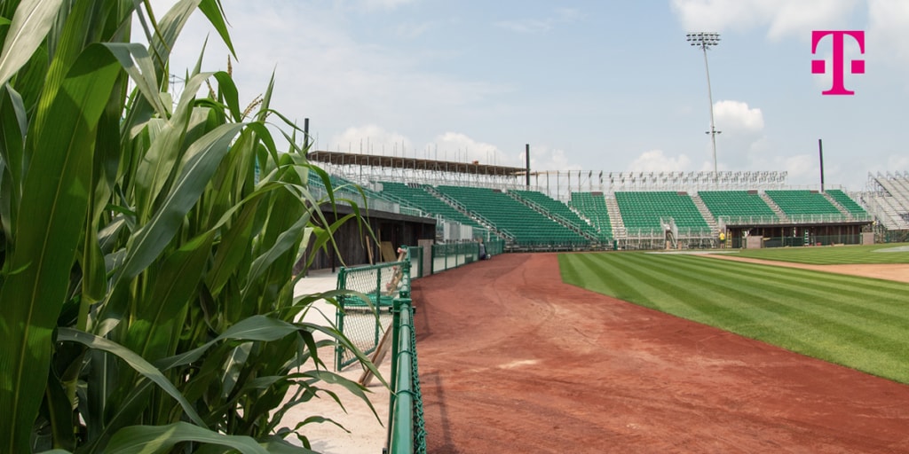 MLB Field of Dreams Game: How the Iowa stadium plans came together -  Pinstripe Alley